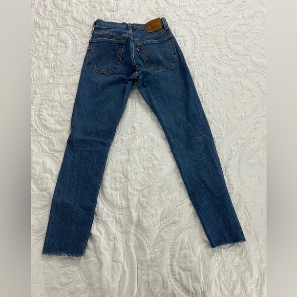 Levi’s 501 Skinny Jean - Picture 5 of 5